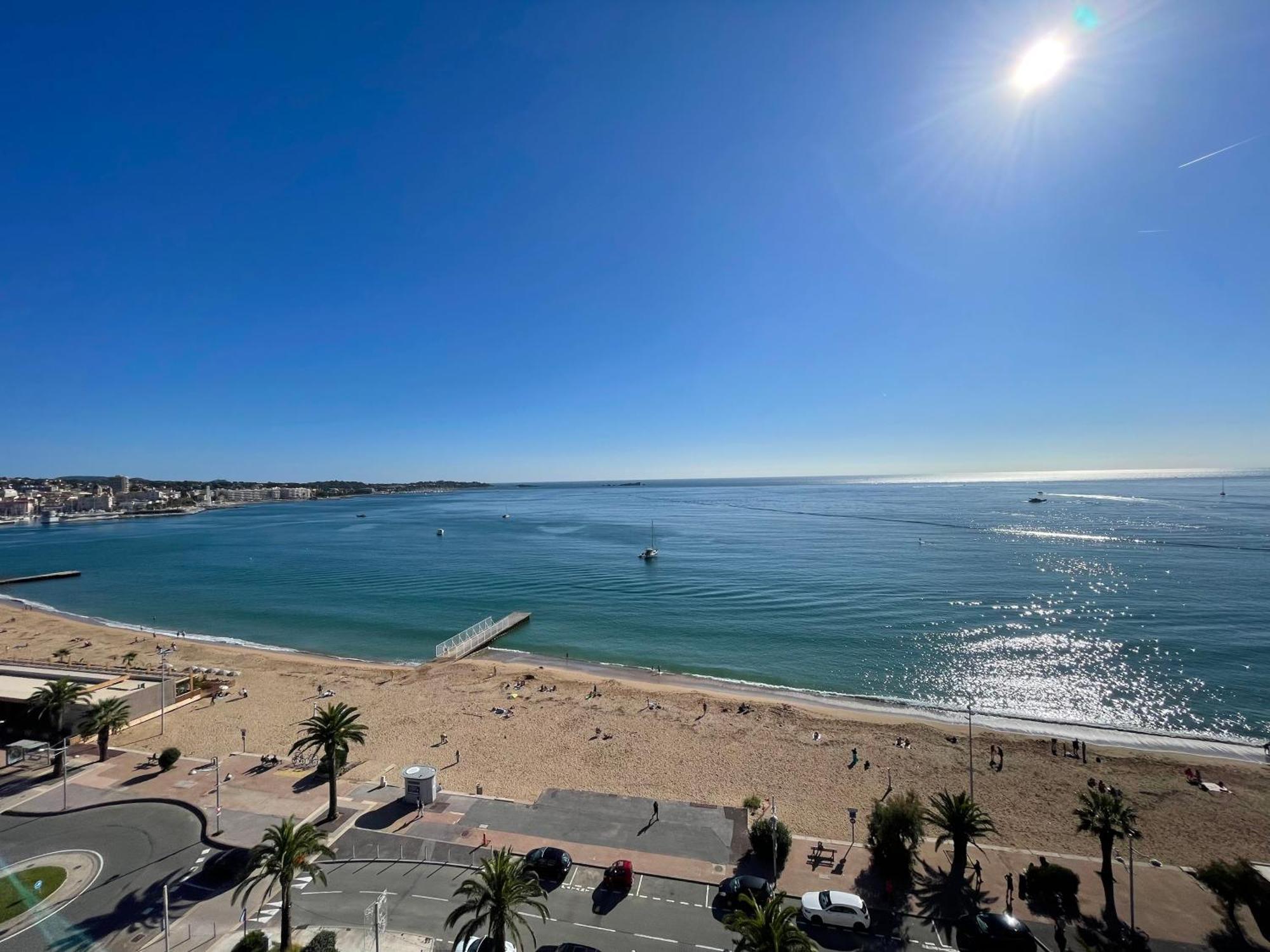 Frejus Plage - T2 -Vue Mer Feerique Apartment Екстериор снимка