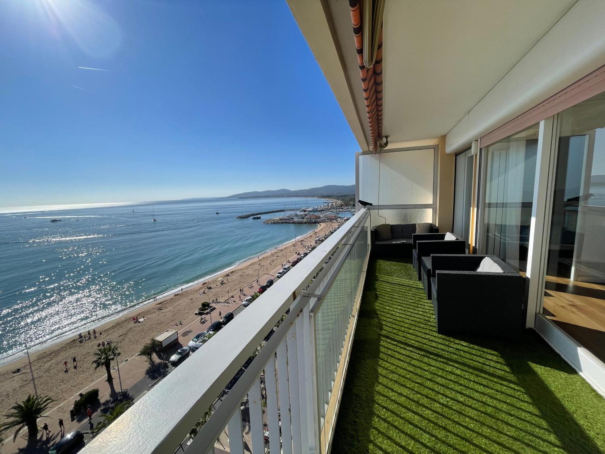 Frejus Plage - T2 -Vue Mer Feerique Екстериор снимка